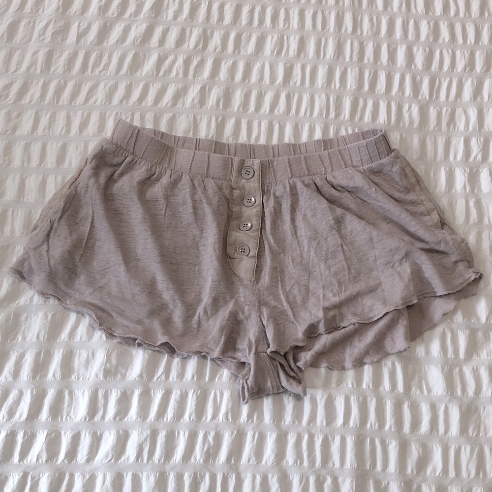Wilfred Linen & Silk Ruffle Hem Shorts